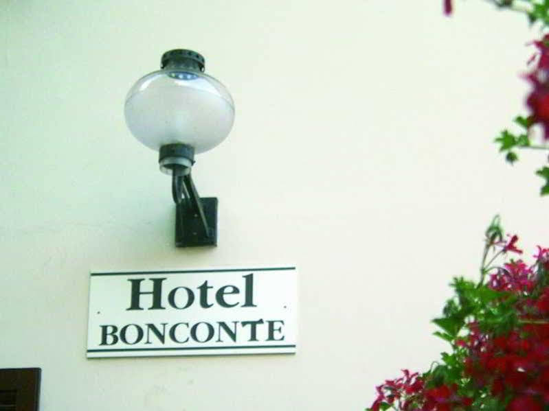 Hotel Bonconte Urbino Eksteriør billede