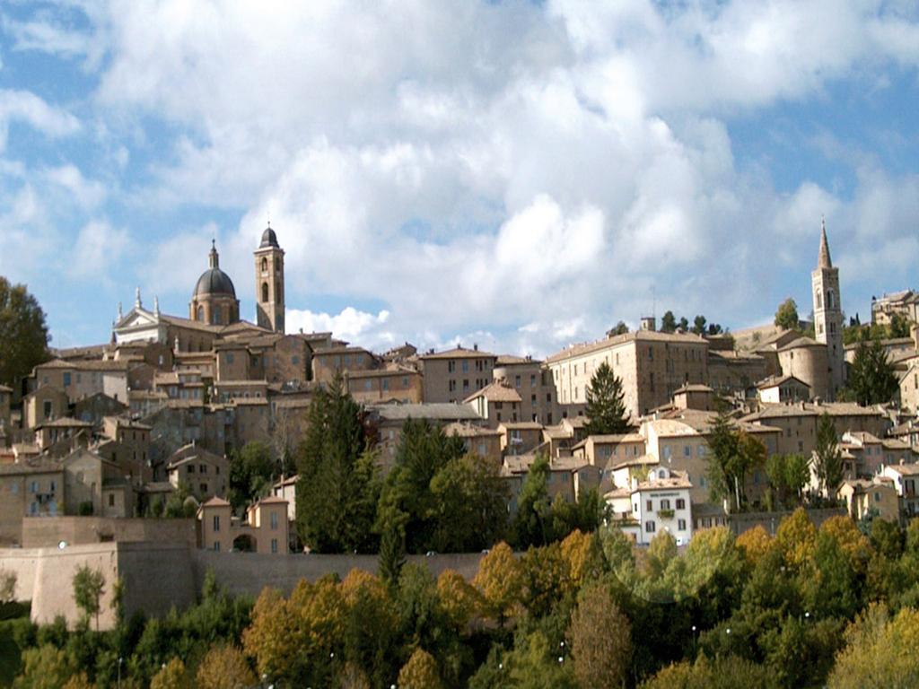 Hotel Bonconte Urbino Eksteriør billede